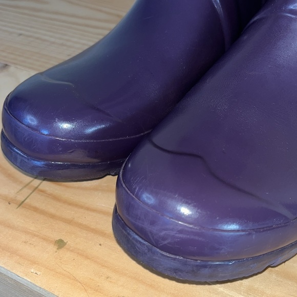 Hunter Rubber Knee-High Tall Gloss Rain Boots - Picture 7 of 15